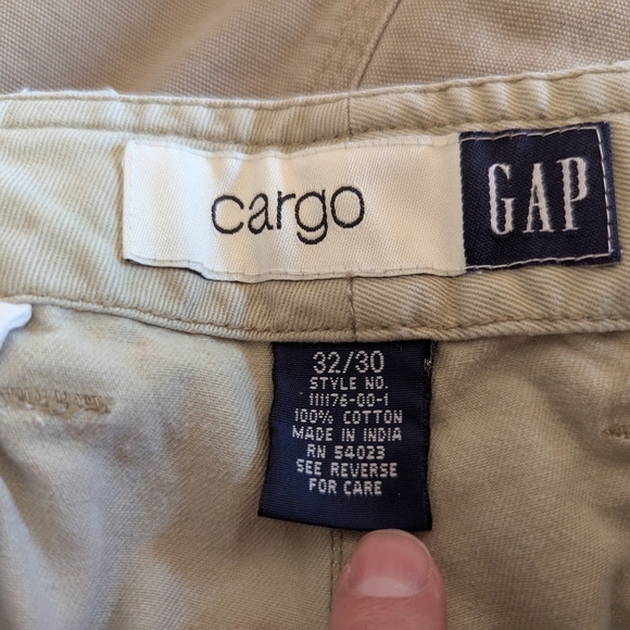 Gap Men's Tan Cargo Pants - Picture 3 of 5